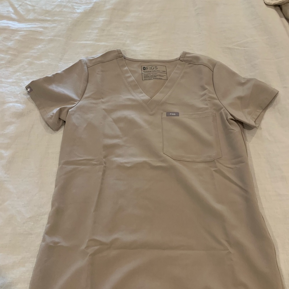 NWT / FIGS Scrubs Set (Top XXS, Bottoms XS) / Boulder